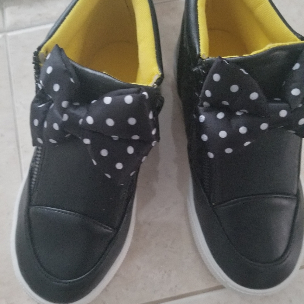 Disney Minnie Mouse Black Sneakers with B/W Polka